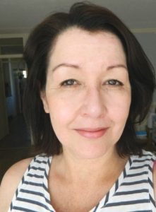 Review- No7 Airbrush Away Foundation 7 babs N0 7 foundation
