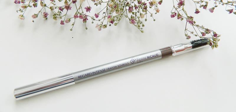 Dr. Pierre Ricaud: make-up, nagellak en haarverzorging- Review 3 wenkbrauwpotlood donkerbruin