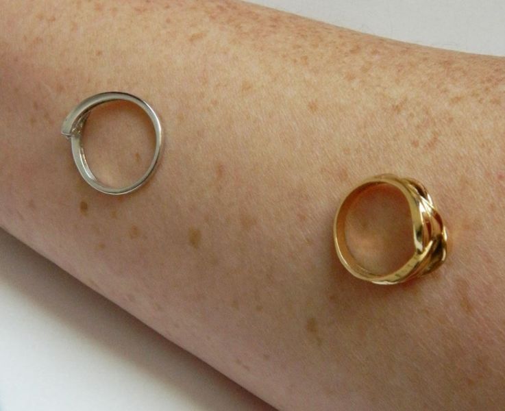 Hoe bepaal je wat de ondertoon van je huid is? Met deze tips kom je er achter! 7 goud of zilver