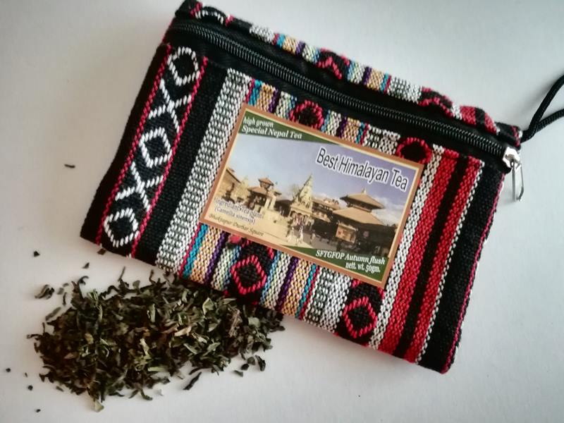 KeeK op de WeeK 49- Zo zit de Kat in de Boom & Zo valt je Kerstboom Niet Meer Om 10 thee